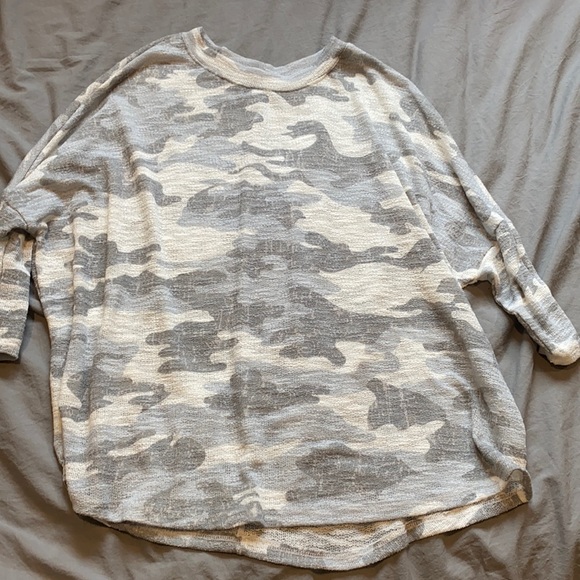 TALULAH Tops - Talulah Polyester/Rayon gray camo top
